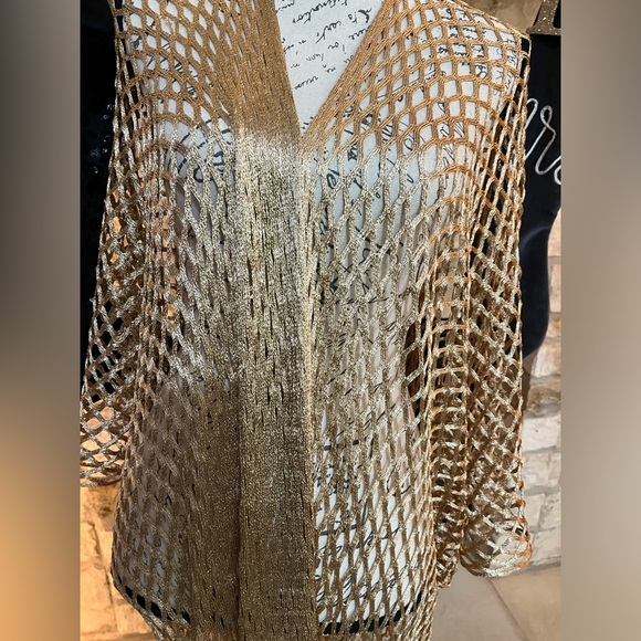 Ellie and Kate poncho can use as a cover up this summer one size - runs big. - Picture 2 of 13